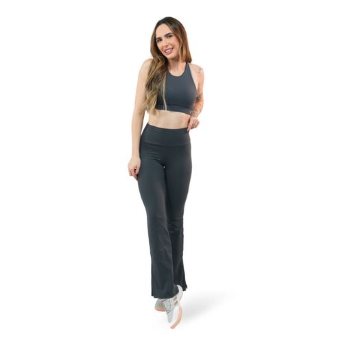 Calça Flare Fenda Frontal Victoria